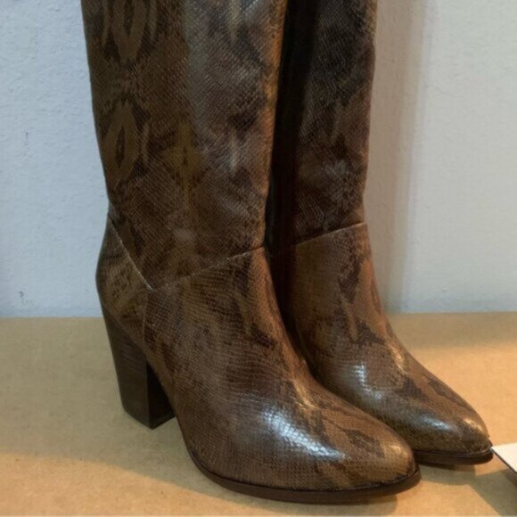 Trask Elena Tall Knee-High Boots - Picture 6 of 11